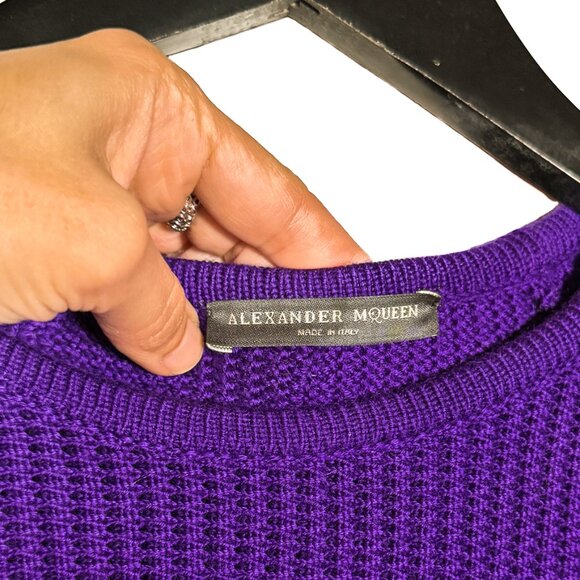 Alexander McQueen Royal Purple Ribbed Wool Flare Sweater - Picture 4 of 6